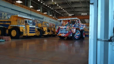 Wargaming и БелАЗ представили 90-тонный самосвал в камуфляже WG Fest: День танкиста