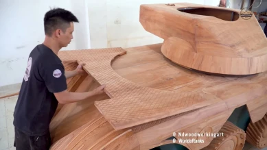 Известный вьетнамский плотник воссоздал рабочую модель EBR 105 из World of Tanks в дереве