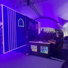 Мир танков на городском выпускном в Москве